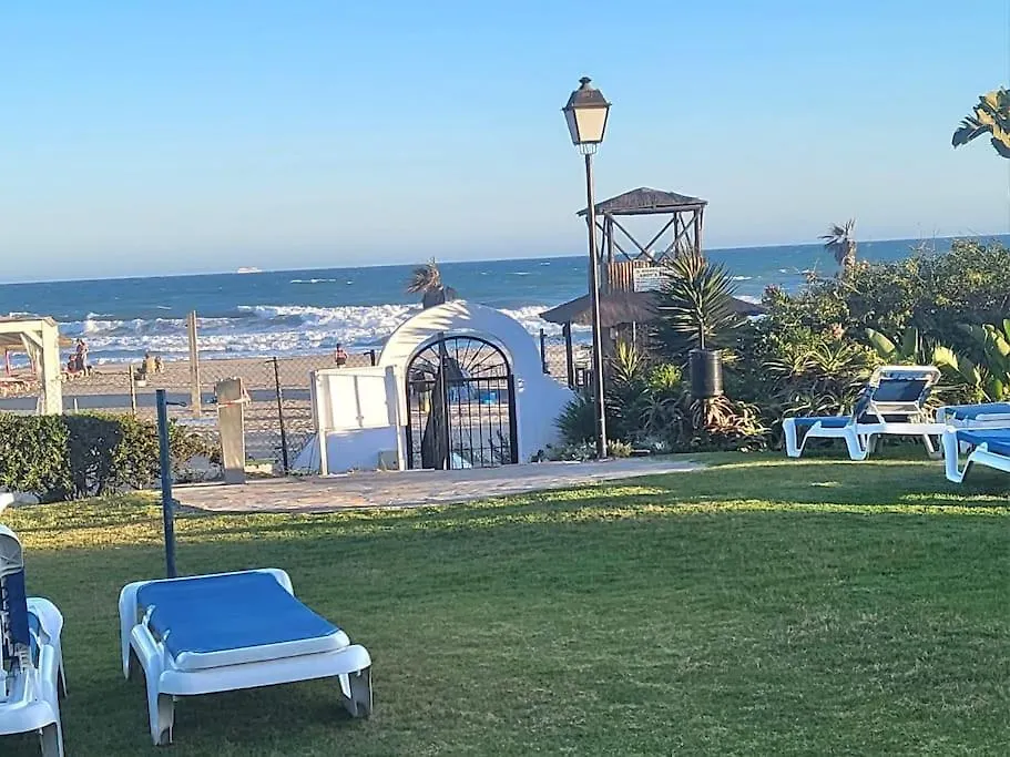 Willa Casita Junto Al Mar En El Puerto De Cabopino Marbella 0*,  Hiszpania